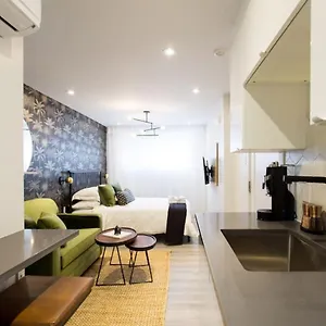 Palms Little Italy With Full Bathroom By Denstays , Montréal Canada