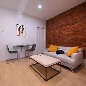 Stunning 2br In The Heart Of Plateau , Montréal Canada